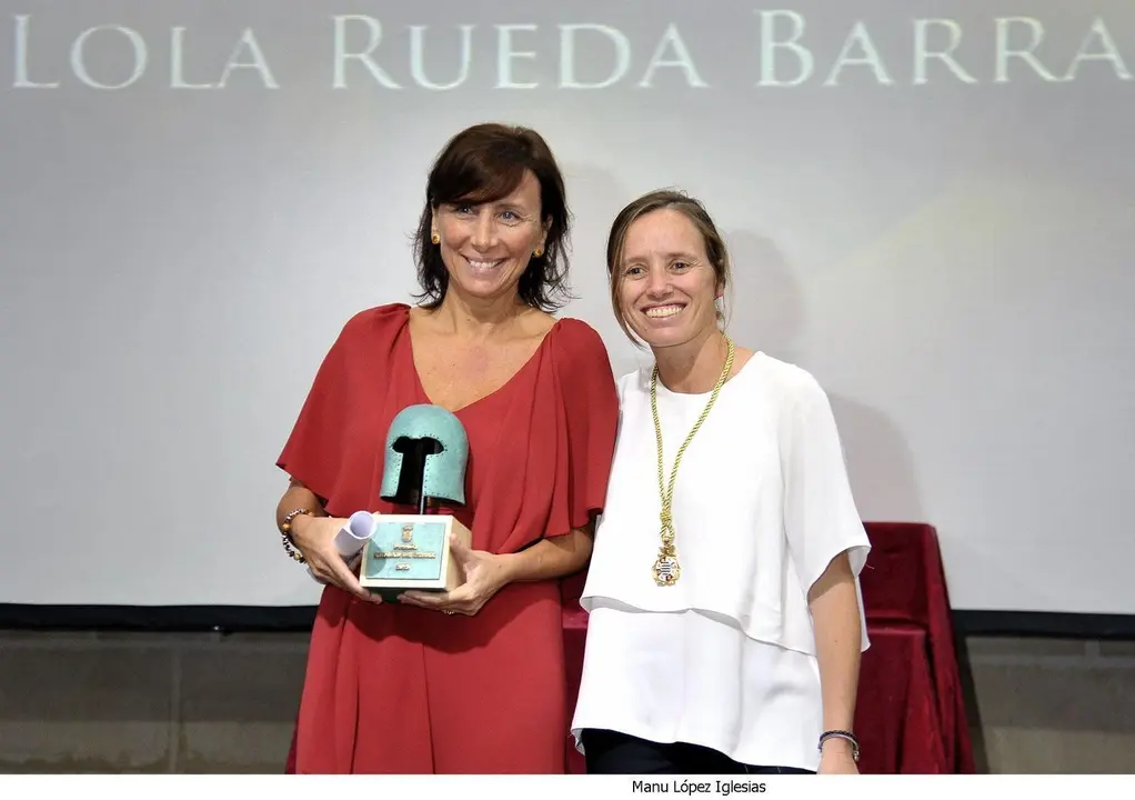 Lola Rueda junto a Laura &Aacute;lvarez