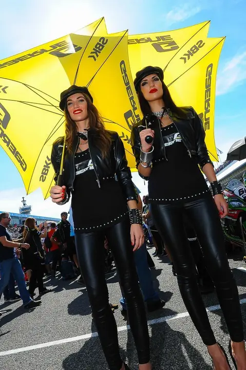Pit Babes Superbike Jerez | Christian Cantizano para MIRA Jerez
