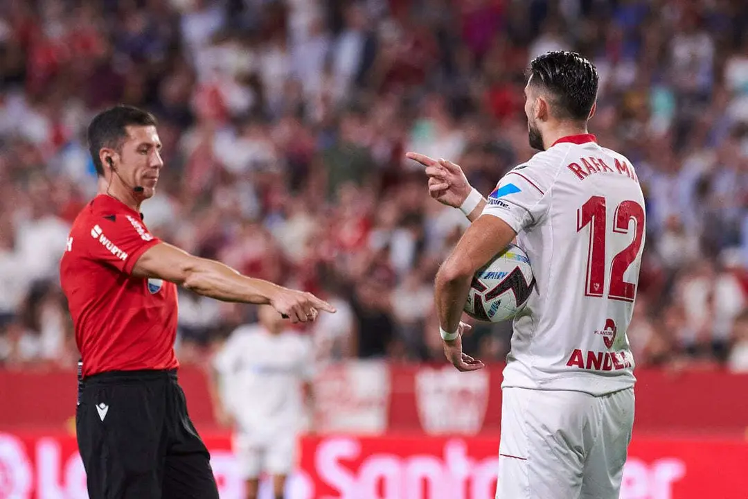 Rafa Mir en el Sevilla FC - Valencia CF | Salvador L&oacute;pez Medina para El MIRA