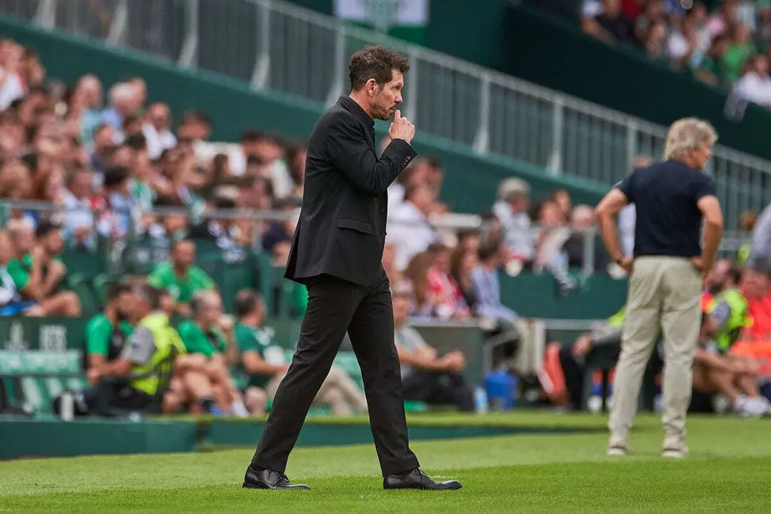 Diego Pablo Simeone en el Real Betis - Atl&eacute;tico de Madrid | Salvador L&oacute;pez Medina para El MIRA