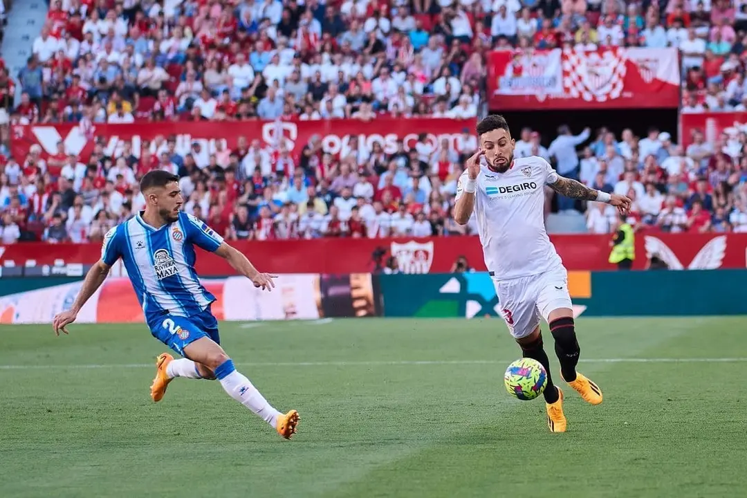 Alex Telles Sevilla FC - RCD Espanyol | Salvador L&oacute;pez Medina para El MIRA