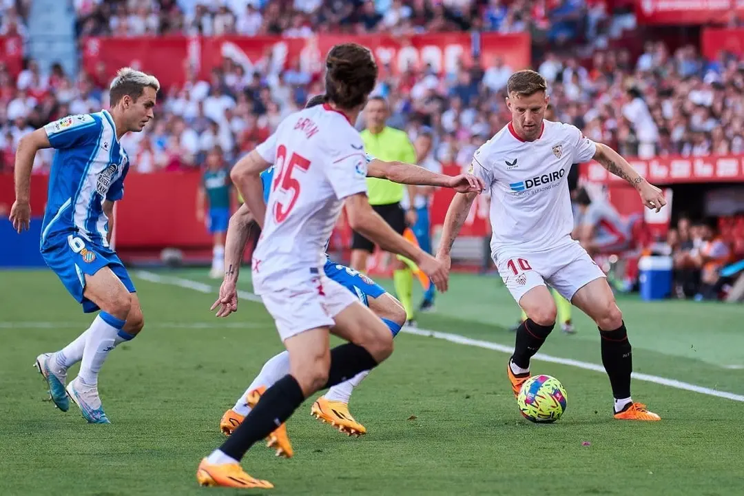 Rakitic en el Sevilla FC - RCD Espanyol | Salvador L&oacute;pez Medina para El MIRA