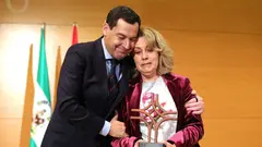 Juanma Moreno ha presidido la entrega de los premios Meridiana