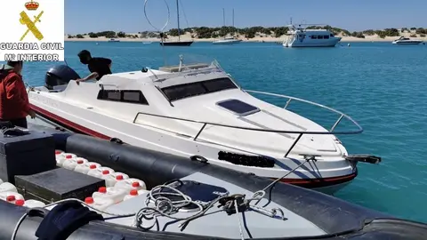 Embarcaci&oacute;n intervenida para ser utilizada como narcolancha