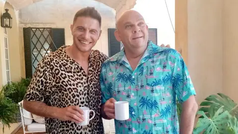 Joaqu&iacute;n S&aacute;nchez y el Comandante Lara - Instagram @comandantelaraoficial