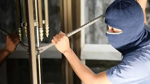 Asalto a una casa en M&aacute;laga