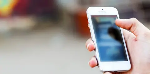 Robo de un m&oacute;vil en C&oacute;rdoba