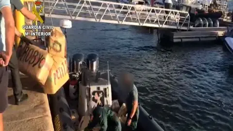 Intervienen hach&iacute;s en la costa de Ayamonte