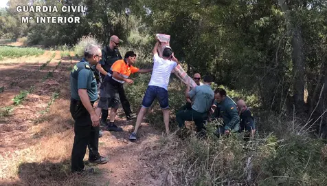 El milagroso rescate de una mujer en el r&iacute;o Genil