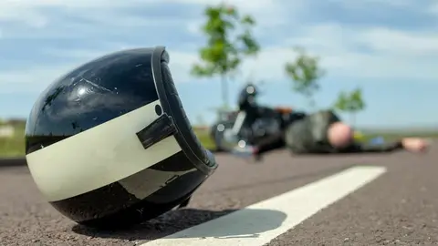 Muere un motorista de 62 a&ntilde;os en un brutal accidente en la Sierra de Huelva