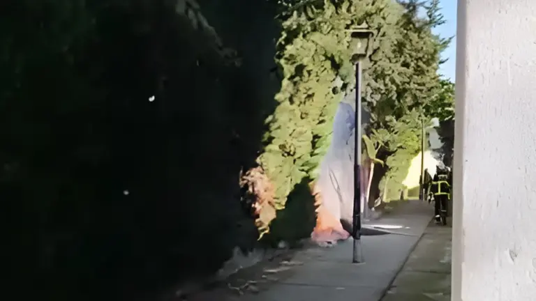 Incendio junto a la parroquia de San Benito