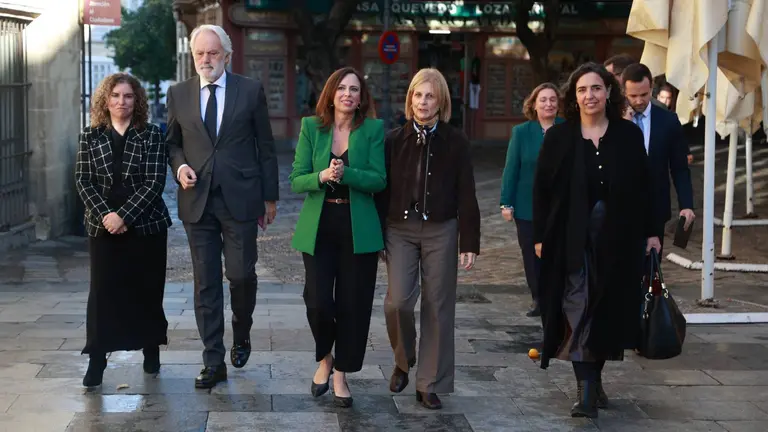 Rocío Díaz recibida por la alcaldesa de Jerez, María José García-Pelayo | Cristo García