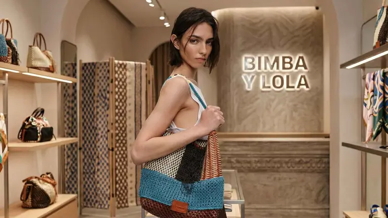 Bimba y Lola lanza una colecci&oacute;n de bolsos de piel y trenzados que va a ser viral hasta m&aacute;s all&aacute; del verano