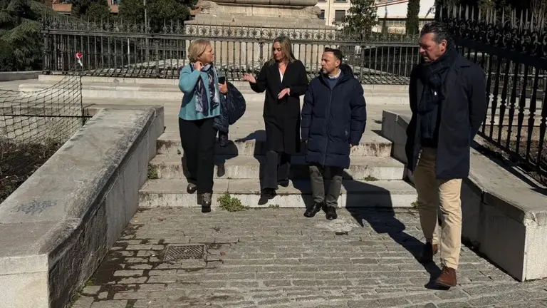 El Ayuntamiento de Granada impulsa el embelleciimiento de los Jardines del Triunfo