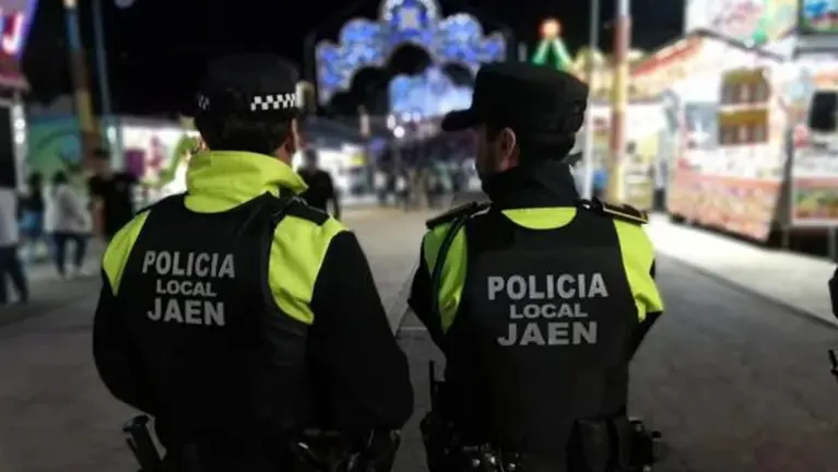 Polic&iacute;as locales de Ja&eacute;n, en una imagen de archivo (1)