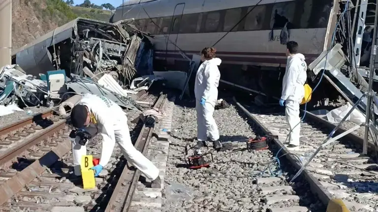 El tr&aacute;gico accidente de Adamuz ha irrumpido en la campa&ntilde;a electoral andaluza