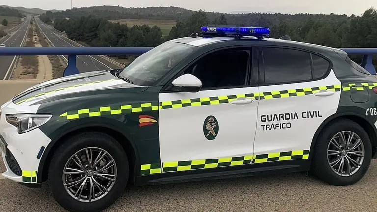 Un veh&iacute;culo de la Guardia Civil