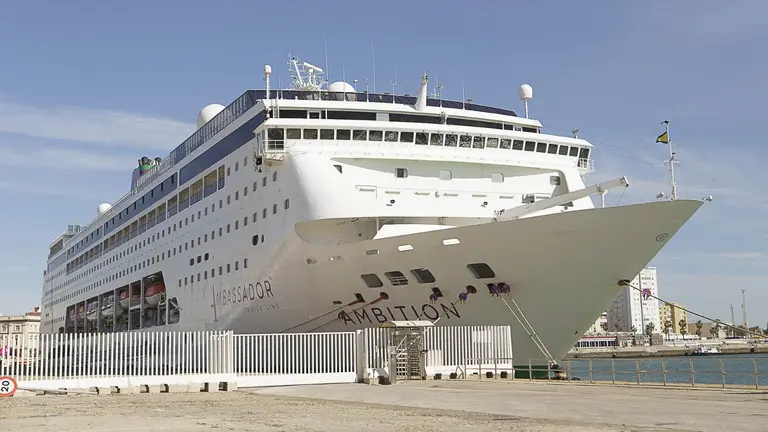 El Puerto de C&aacute;diz encara junio con 34 escalas de cruceros tras un mayo muy intenso