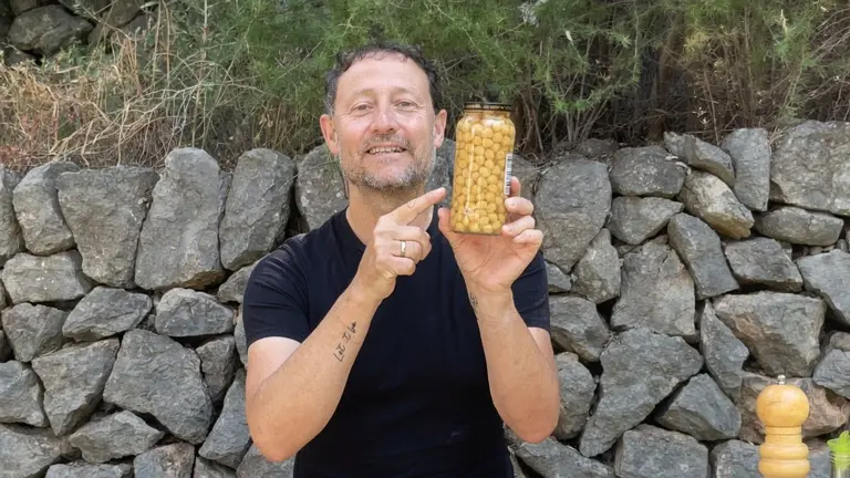 Guille Rodr&iacute;guez convierte un bote de garbanzos en alb&oacute;ndigas sin carne para cenar