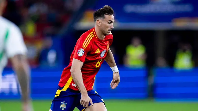 Fabián Ruiz durante el partido ante Georgia en la Eurocopa | Foto: @FabianRP52