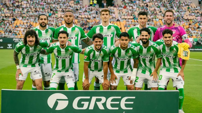 Alineaci&oacute;n del Real Betis ante el Levante | @RealBetis