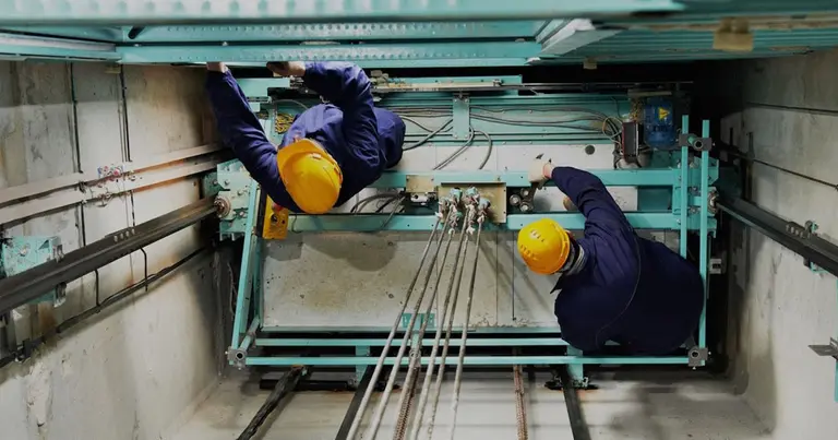 La Junta de Andalucía instalará ascensores en comunidades de vecinos de Jerez