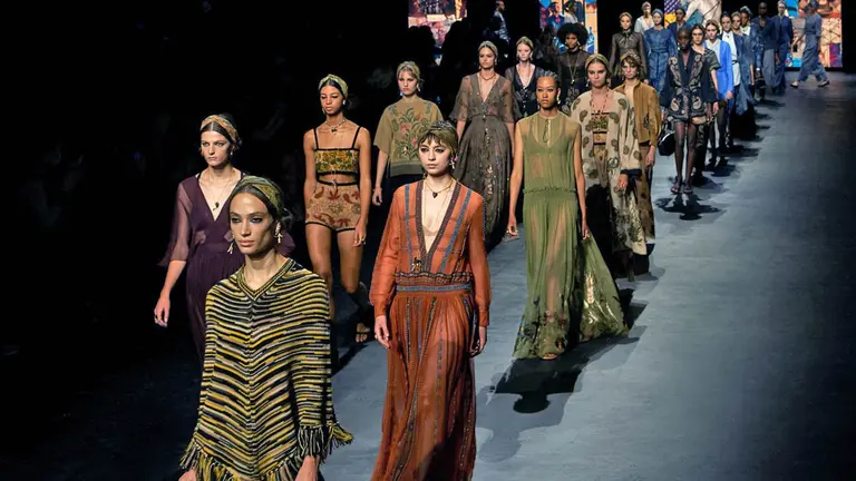 Desfile de Christian Dior