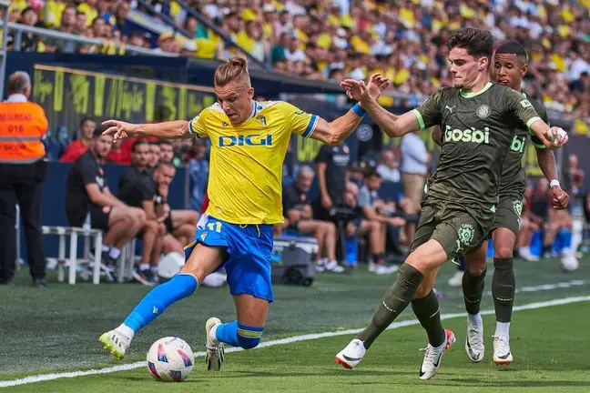 Cádiz CF - Girona FC | Salvador López Medina para El MIRA