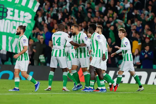 Gol de Juan Miranda en el Real Betis - Rangers | Salvador López Medina para El MIRA