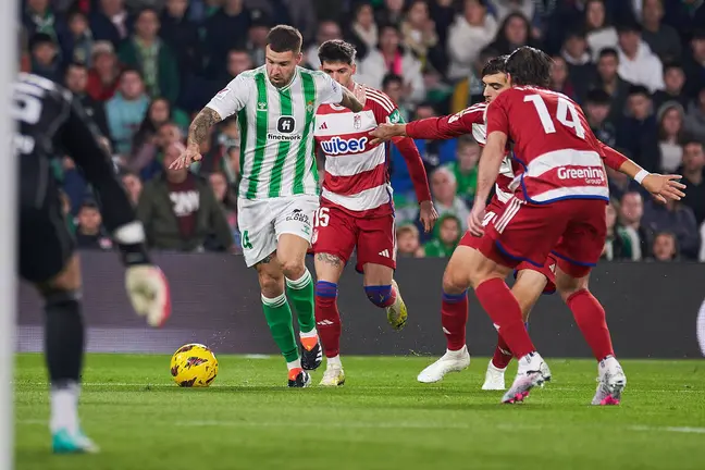 Aitor Ruibal en el Real Betis - Granada CF | Salvador López Medina para El MIRA