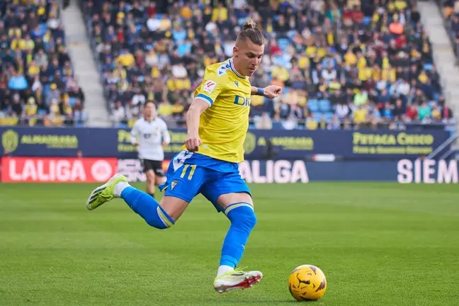 Iván Alejo en el Cádiz CF - Valencia CF | Salvador López Medina para El MIRA