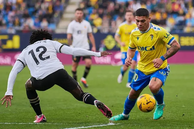 Brian Ocampo en el Cádiz CF - Valencia CF | Salvador López Medina para El MIRA