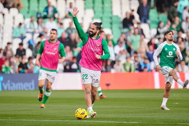 Isco Alarcón en el calentamiento del Real Betis - Getafe CF | Salvador López Medina para El MIRA