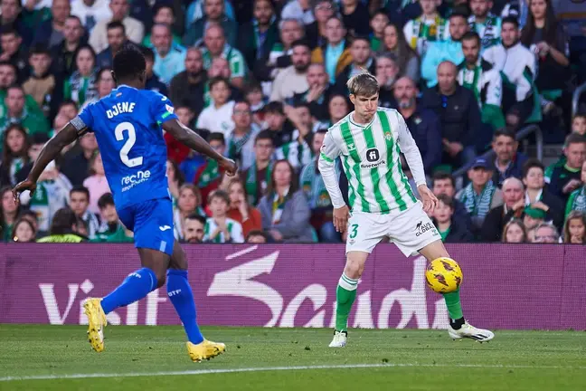 Juan Miranda en el Real Betis - Getafe CF | Salvador López Medina para El MIRA