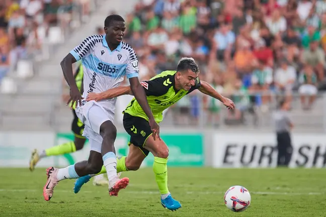 Marc Roca y Diakité Real Betis - Cádiz CF | Salvador López Medina para El MIRA