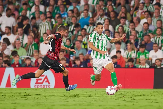 Ricardo Rodríguez en el Real Betis - Mallorca | Salvador López Medina para El MIRA