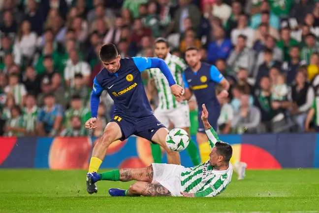 Chimy Ávila en el Real Betis - Celje | Salvador López Medina para El MIRA