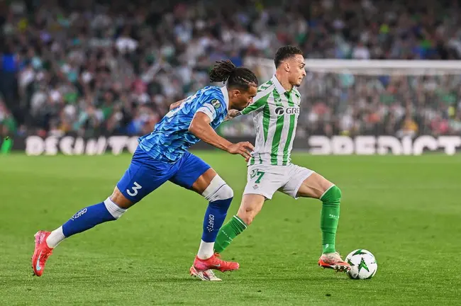 Antony en el Real Betis - Gent | Salvador López Medina para El MIRA