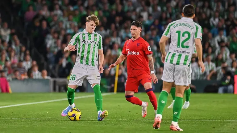 Jesús Rodríguez y Carmona en el Real Betis - Sevilla FC | Salvador López Medina para El MIRA