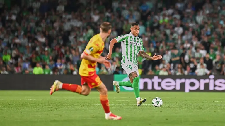 Natan en el Real Betis - Jagiellonia | Salvador López Medina para El MIRA