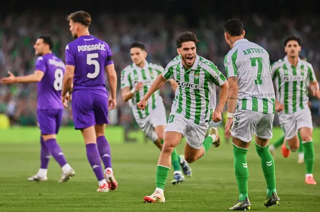 Gol de Abde en el Real Betis - Fiorentina | Salvador López Medina para El MIRA