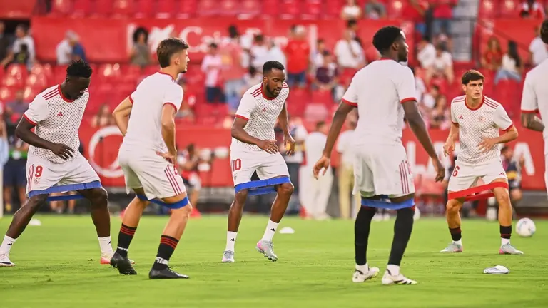 Calentamiento del Sevilla FC antes de jugar ante el Getafe CF | Salvador López Medina para El MIRA