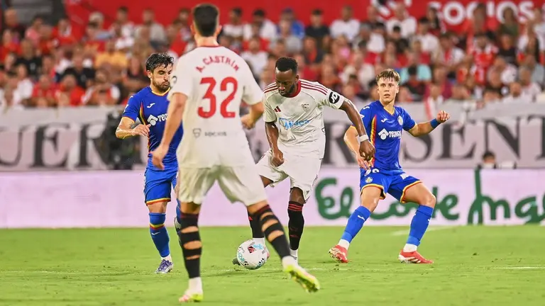Dodi Lukébakio en el Sevilla FC - Getafe CF | Salvador López Medina para El MIRA