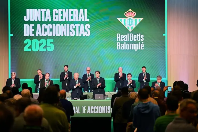 Junta General de Accionistas del Real Betis | Salvador López Medina para El MIRA