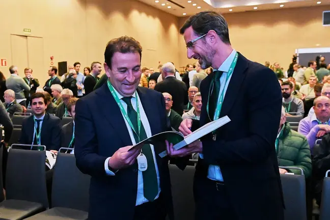 José Miguel López Catalán en la Junta General de Accionistas del Real Betis | Salvador López Medina para El MIRA