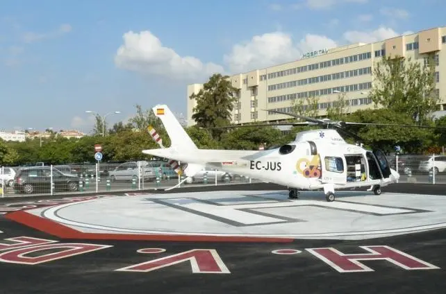 26/09/2011 Helic&oacute;ptero 061.

Del conjunto de poblaciones que han requerido la asistencia del equipo de emergencias a&eacute;reo del 061, destacan por el volumen de solicitudes realizadas en estos cinco meses las localidades de Co&iacute;n --seis--, Marbella --10-- y Ronda --16-- donde se concentr&oacute; el mayor n&uacute;mero de servicios.

POLITICA M&Aacute;LAGA SOCIEDAD ANDALUC&Iacute;A ESPA&Ntilde;A EUROPA
EUROPA PRESS/EPES