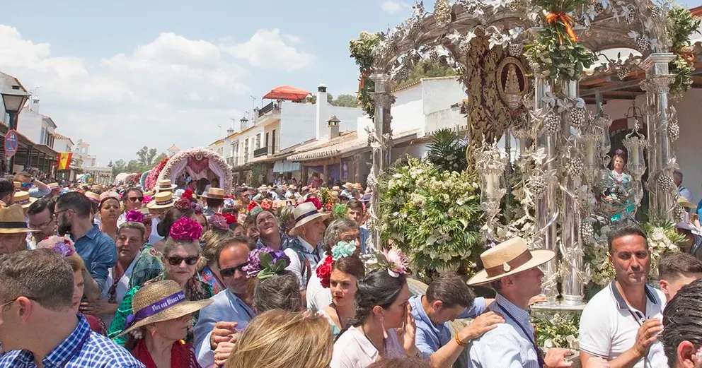 Simpecado por su paso por la Calle Mu&ntilde;oz y Pab&oacute;n |  JC Corchado | elMIRA.es