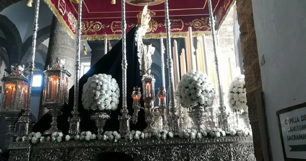 El paso de palio de la Virgen de la Salud.