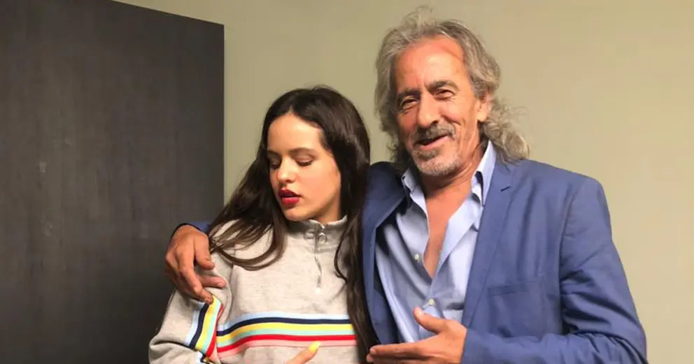 Rosal&iacute;a junto al cantaor de flamenco "Capullo de Jerez"