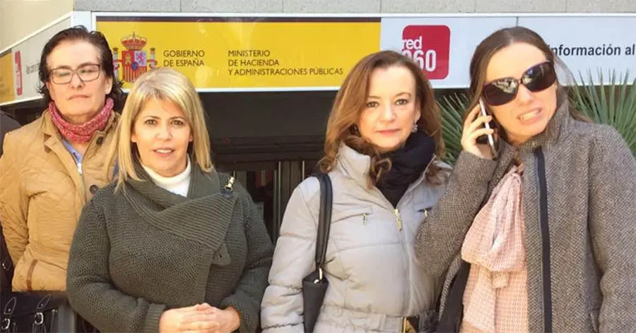 De izquierda a derecha: Milagros Abascal, Mamen S&aacute;nchez, Alcaldesa de Jerez (PSOE), Milagros P&eacute;rez y Laura Alvarez, primera teniente de alcalde